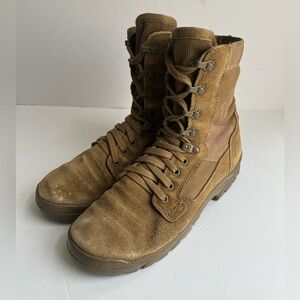 Garmont T8 Bifida wide Coyote Brown Tactical Boots Men's size 7.5